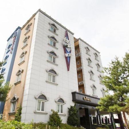 Bali Motel Tedzson Kültér fotó
