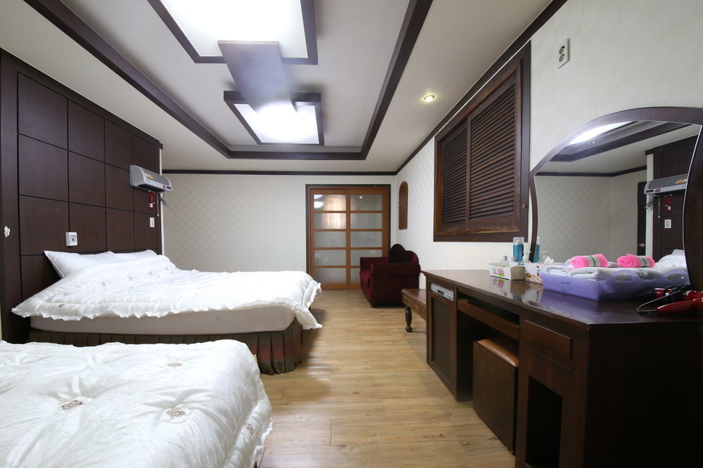 Bali Motel Tedzson Kültér fotó